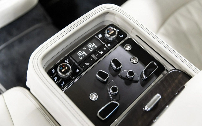 Bentley Mulsanne cena 1750000 przebieg: 470, rok produkcji 2020 z Jedlicze małe 781
